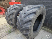 Räder, Reifen, Felgen & Distanzringe BKT 600/65R28