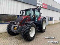 Schlepper / Traktor Valtra N155EA
