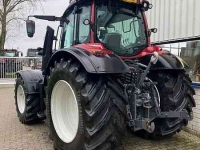Schlepper / Traktor Valtra N155EA