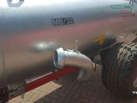 Gülletankwagen / Güllefässer Vaia Watertank MB 32