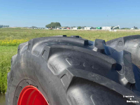Räder, Reifen, Felgen & Distanzringe Trelleborg 710/70R38  &  600/65R28