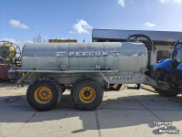 Gülletankwagen / Güllefässer Peecon Waterwagen