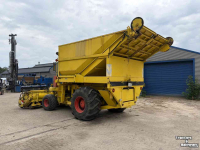 Feldhäcksler Hesston Field queen rear dump
