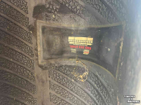 Räder, Reifen, Felgen & Distanzringe BKT 270/95R36 eenling gebruikt