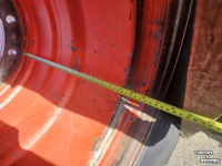Räder, Reifen, Felgen & Distanzringe Michelin 1000/50R25. 40 mm