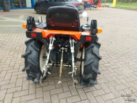 Obsttraktor Kubota GB150