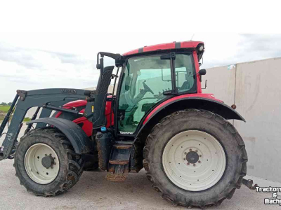 Schlepper / Traktor Valtra N104 Active