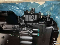 Schlepper / Traktor New Holland Versnellingsbak  16x16 Electro Command New Holland T5 Electro Command Parts nr:47028713