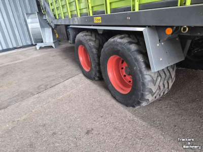 Lade- und Dosierwagen Claas Quotum 5700 s