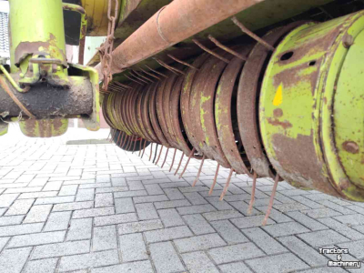 Lade- und Dosierwagen Claas Sprint 445