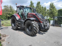 Schlepper / Traktor Valtra T155
