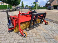 Kehrmaschine Qmac 150 Veegmachine met Opvangbak