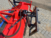 Kehrmaschine Qmac 150 Veegmachine met Opvangbak