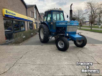 Schlepper / Traktor Ford 8210