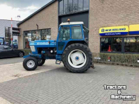 Schlepper / Traktor Ford 8210