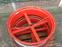 Räder, Reifen, Felgen & Distanzringe  12x8