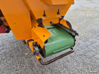 Sägemehl Streuer für Liegeboxen Flingk ZX 1500 instrooibak euro aansluiting boxenstrooier