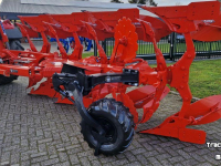 Pflüge Kuhn 4 SCHAAR PLOEG 153