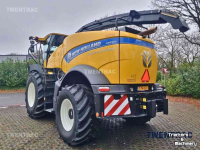Feldhäcksler New Holland FR 550