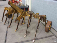 Grubber Rumptstad 275/11 vastetandcultivator vaste tand cultivator woelpoot woeler