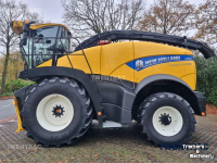 Feldhäcksler New Holland FR 550 hakselaar