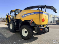 Feldhäcksler New Holland FR500 Forager + FIE450 Mais Header 8 Rows