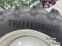 Räder, Reifen, Felgen & Distanzringe Trelleborg Set Trelleborg TM-800 banden 650/65R42 op vaste velg