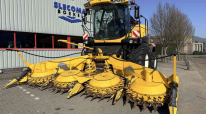   FR500 Forager + FIE450 Mais Header 8 Rows