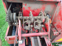 Pressen New Holland Hayliner 377
