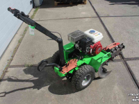 Sonstiges Rasen- und Grundstückspflegemaschinen und Zubehör  Garbin M65R kettinggraver sleuvengraver sleufgraafmachine Honda motor