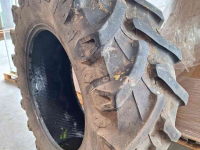 Räder, Reifen, Felgen & Distanzringe Pirelli 520/70X38 TM700 50%
