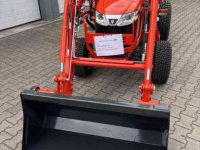 Schlepper / Traktor TAFE 6028 H VOORLADER HST