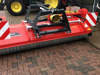 Schlegelmulchgeräte Kverneland FRD 280