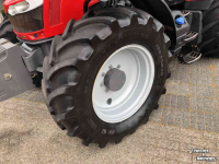Schlepper / Traktoren Massey Ferguson 5712S Dyna4