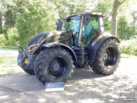 Schlepper / Traktor Valtra T 235 D
