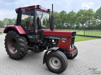 Schlepper / Traktor Case-IH 745 XL International 745XL