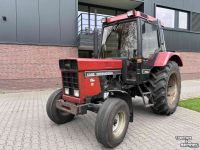 Schlepper / Traktor Case-IH 745 XL International 745XL
