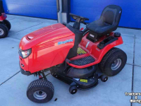 Aufsitzrasenmäher Simplicity SLT210E Zitmaaier Overjarig / Showroommodel