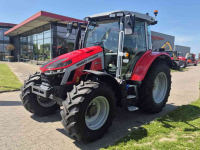 Schlepper / Traktor Massey Ferguson 5S.125