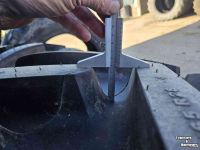 Räder, Reifen, Felgen & Distanzringe Michelin 600/65R28 MachXbib. Demo-set!