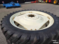 Räder, Reifen, Felgen & Distanzringe Michelin 320/90R54, cultuurwielen veldspuit