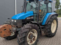 Schlepper / Traktor New Holland TS 110