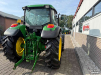 Schlepper / Traktor John Deere 6120 SE