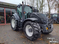 Schlepper / Traktor Valtra T214 Direct