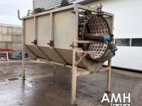 Sortiermaschine  Trommelwasmachine voor wortelen, Drum washer for carrots, Trommelwaschmaschine für Karotten