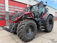 Schlepper / Traktor Valtra Q285 Demo - overjarig
