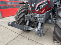 Schlepper / Traktor Valtra Q285 Demo - overjarig
