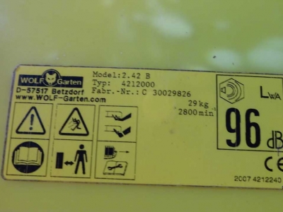 Handgeführte Rasenmäher Wolf 4.42