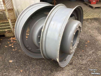 Räder, Reifen, Felgen & Distanzringe Molcon W10-36