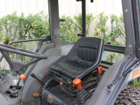 Gartentraktoren Kubota L3300 tuinbouwtrekker smalspoortrekker tractor met cabine en gazonbanden